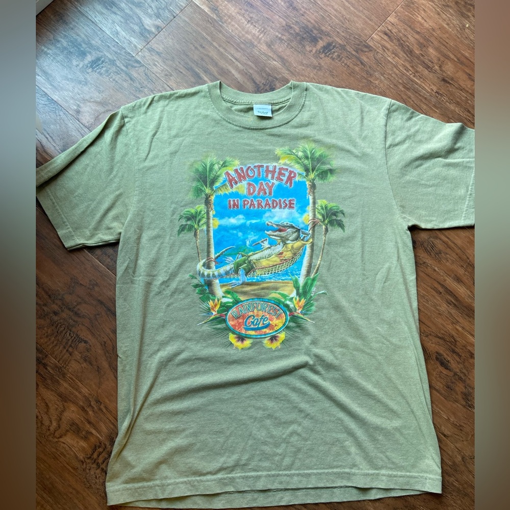 Vintage rainforest cafe shirt XL